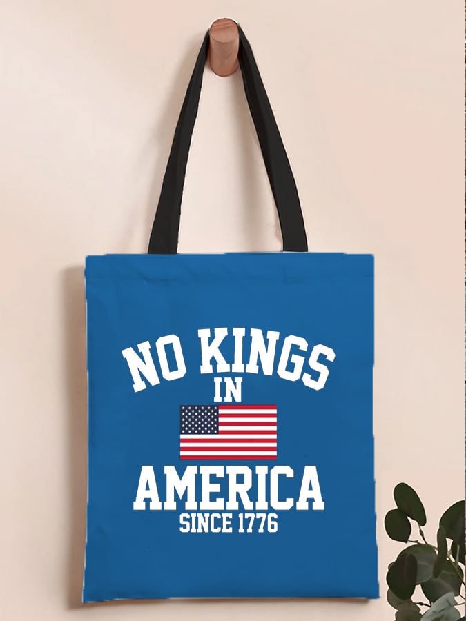 No Kings In America Print Shoulder Bag