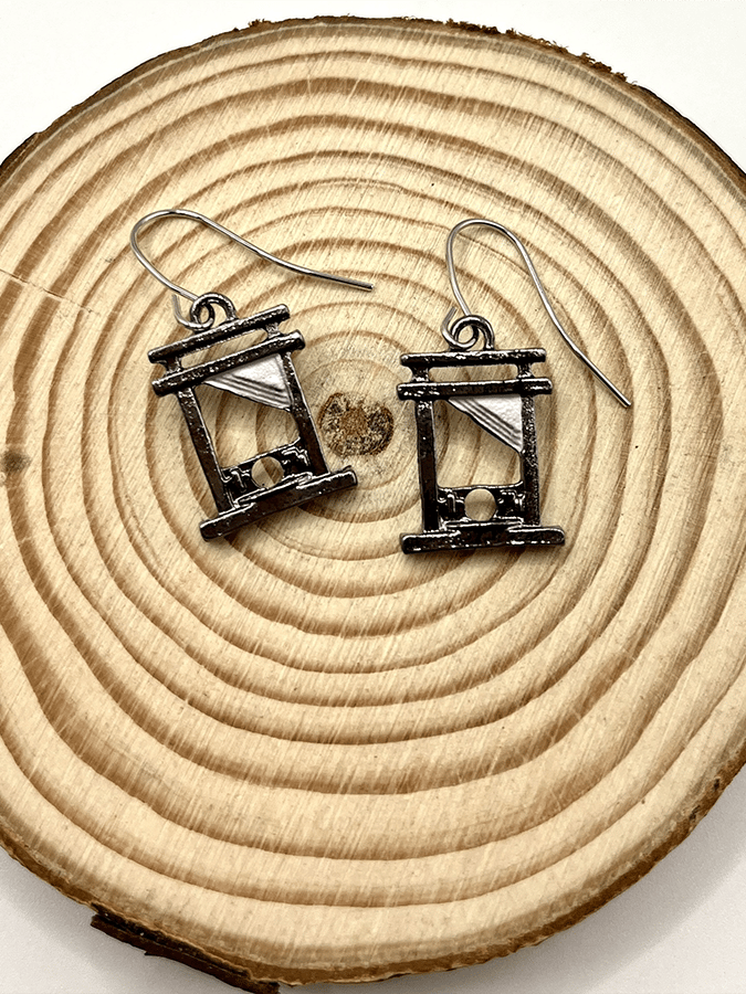 Unisex Retro Personalized Guillotine FDT Earrings