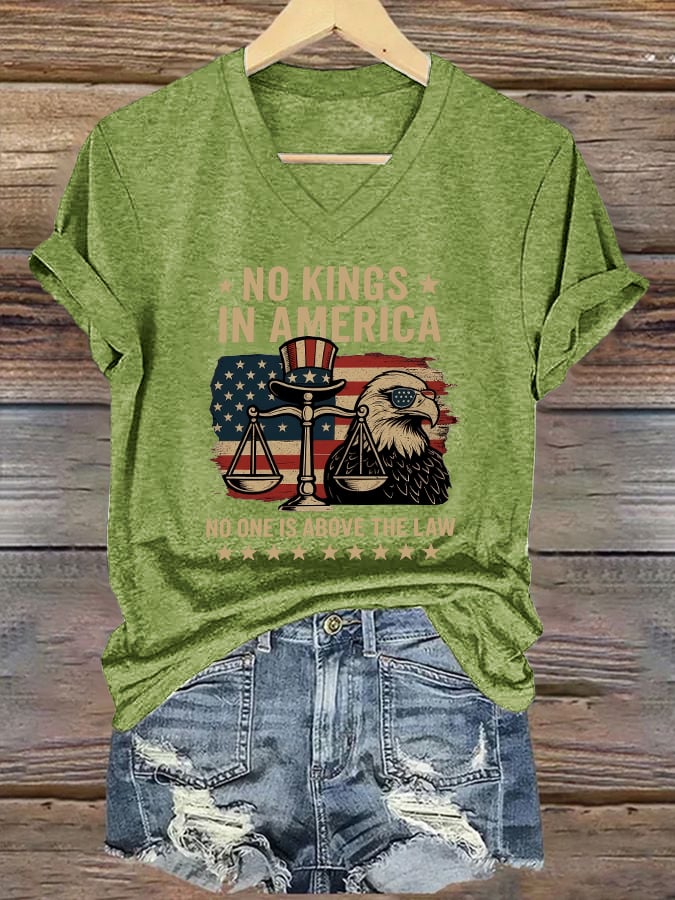 V-Neck Retro No Kings In America No One Is Above The Law Print T-Shirt