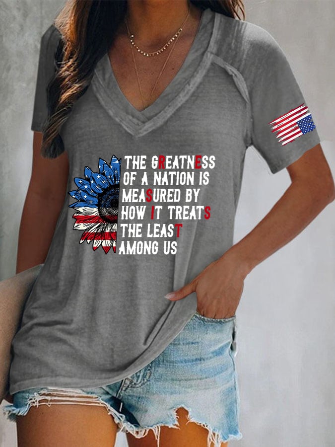 V-Neck Retro The Greatness Of A Nation Is Measured By How It Treats The Least Among Us Print T-Shirt