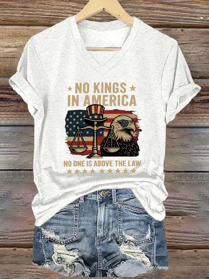 V-Neck Retro No Kings In America No One Is Above The Law Print T-Shirt