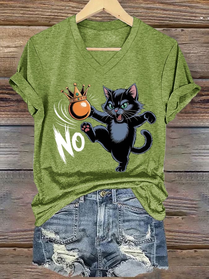 V-Neck Retro Cat And Crown No Kings In America Print T-Shirt