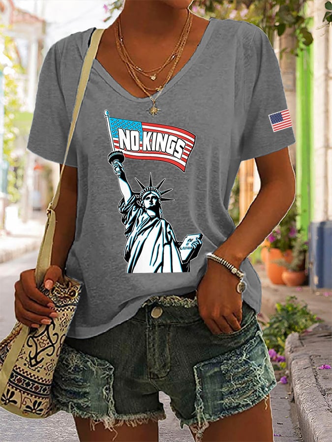 Women's "NO KINGS" Statue of Liberty Print V-Neck T-Shirt