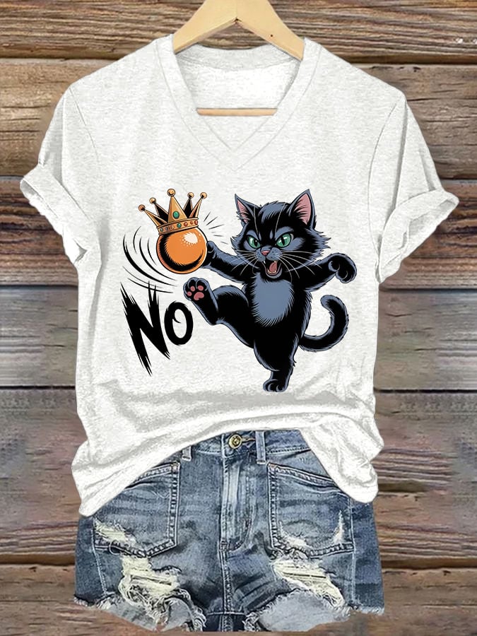 V-Neck Retro Cat And Crown No Kings In America Print T-Shirt