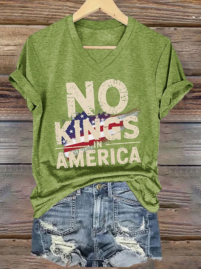 V-neck Retro No Kings In America Print T-Shirt